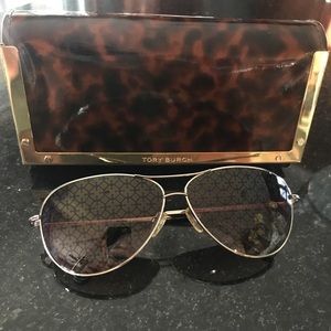 Authentic Tory Burch Aviator Sunglasses